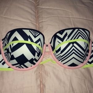 Victoria’s Secret strapless bikini top